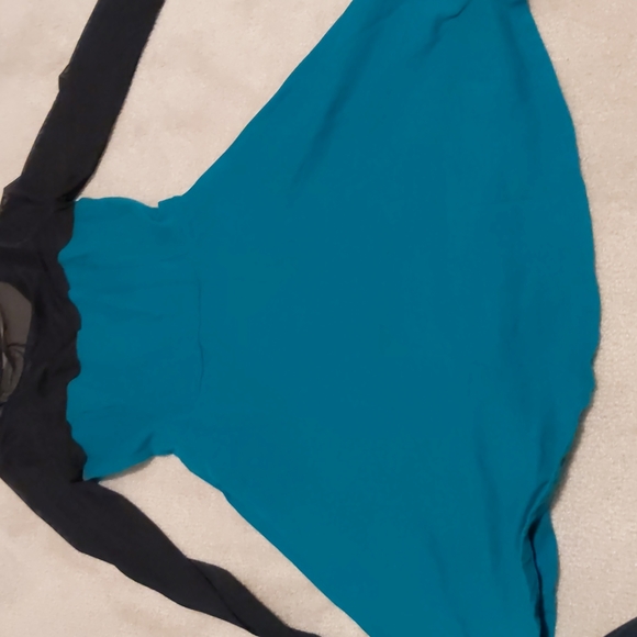 Black and teal comfy long sleeve dress with mesh sleeves - Picture 1 of 2